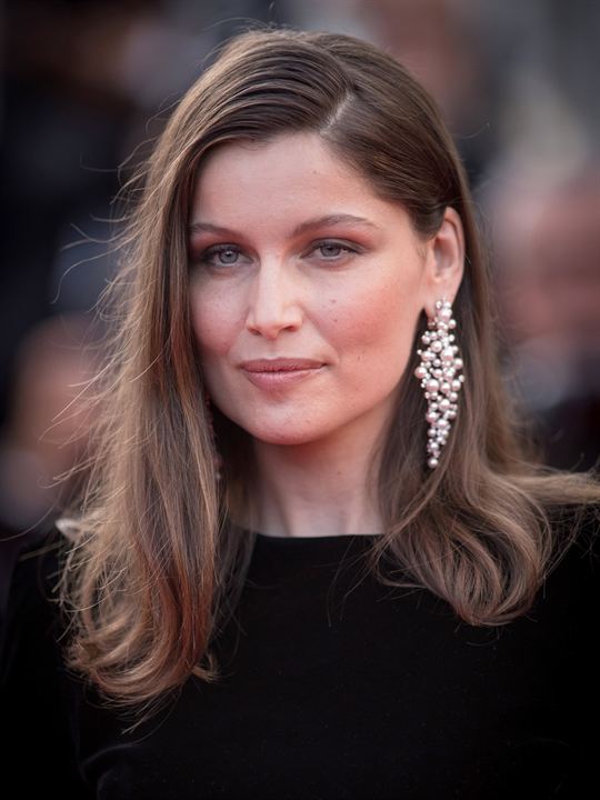 Laetitia Casta; Pont-Audemer, Eure, Fransa doğumlu Laetitia Marie Laure Casta olarak da bilinen Fransız model, oyuncu, senarist, yapımcı