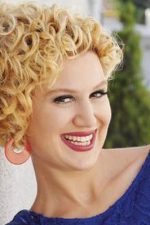 Hande Katipoğlu; İstanbul, Türkiye doğumlu Türk oyuncu