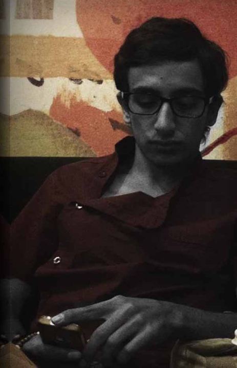 Salih Özbayık; Diyarbakır, Türkiye doğumlu Türk oyuncu