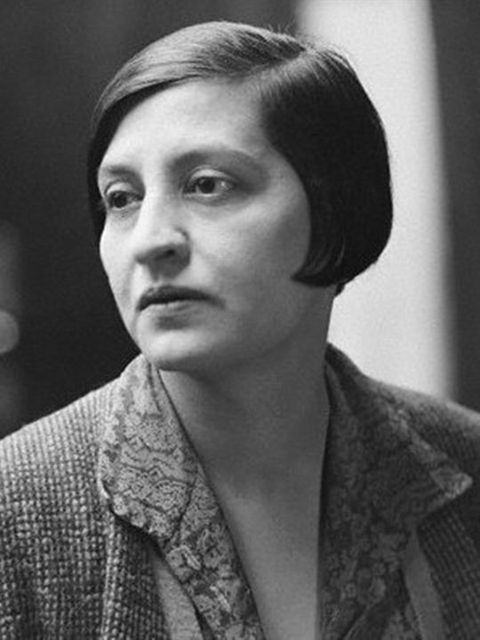 Halide Edip Adıvar; İstanbul, Türkiye doğumlu Türk yazar, yaratıcı