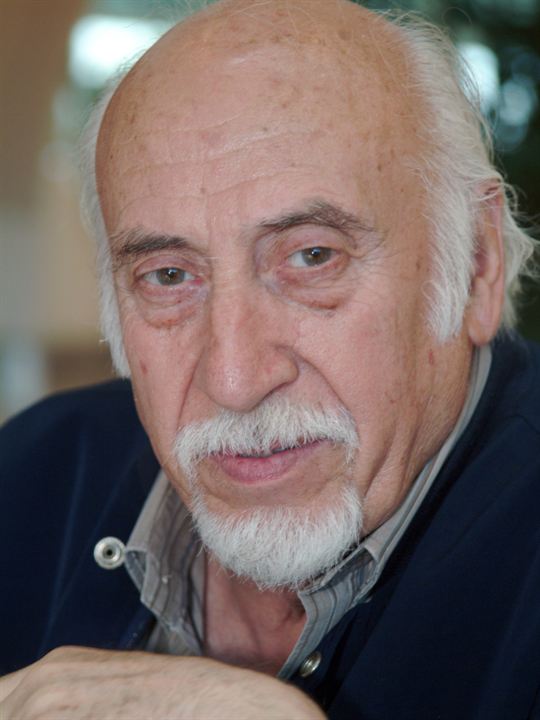 Yılmaz Atadeniz; İstanbul, Türkiye doğumlu Türk yönetmen, yapımcı, kurgucu