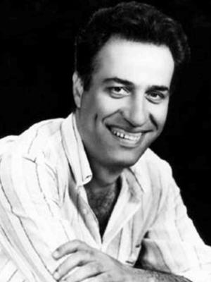 Kemal Sunal; Küçükpazar, Fatih, İstanbul, Türkiye doğumlu Türk oyuncu, yapımcı, senarist