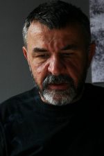 Cemil Ağacıkoğlu; İstanbul, Türkiye doğumlu Türk senarist, yönetmen, görüntü yönetmeni, fotoğrafçı