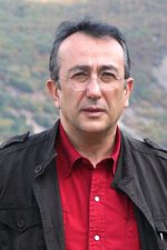 Tayfun Talipoğlu; Kars, Türkiye doğumlu Türk oyuncu, yazar