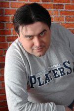 Serkant Yaşar Kutlubay; İstanbul, Türkiye doğumlu Türk senarist, yönetmen, yapımcı