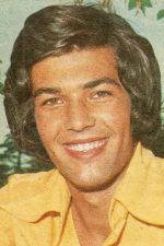 Mesut Engin; Aydın, Türkiye doğumlu Mesut Kundak olarak da bilinen Türk oyuncu