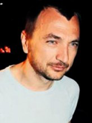 Uluç Bayraktar; Gelibolu, Çanakkale, Türkiye doğumlu Türk yönetmen, ortak yönetmen, oyuncu, senarist, yapımcı