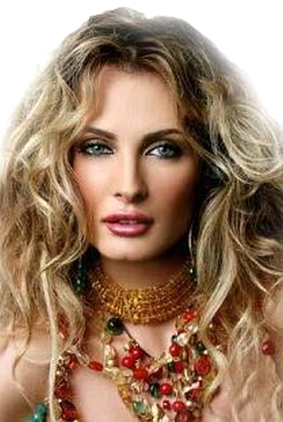 Gül Gölge; İzmir, Türkiye doğumlu Türk sunucuoyuncu