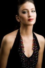 Ceren Benderlioğlu; İstanbul, Türkiye doğumlu Türk oyuncu