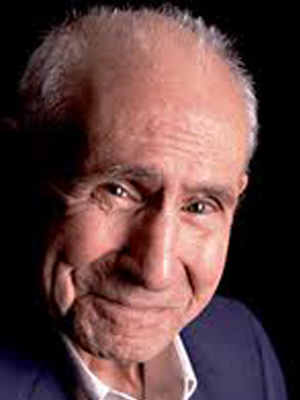 Lütfi Ömer Akad; Türk yönetmen, senarist