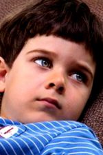 Deniz Deha Lostar; İstanbul, Türkiye doğumlu Türk oyuncu