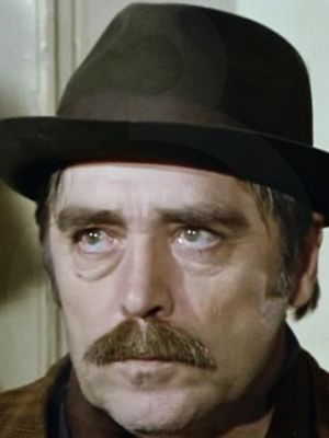 İhsan Yüce; Türk oyuncu, senarist