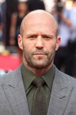 Jason Statham; Shirebrook,Derbyshire,İngiltere doğumlu Jason Oscar Statham olarak da bilinen İngiliz oyuncu, yapımcı