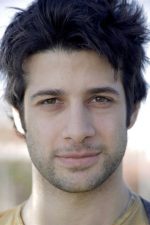 Ümit Erlim; İstanbul, Türkiye doğumlu Türk oyuncu