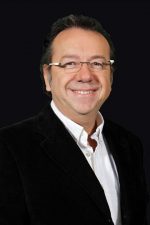 Gani Müjde; Türk senarist, yönetmen, yaratıcı