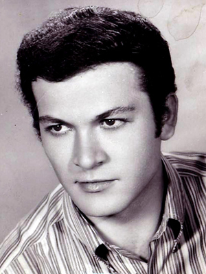 Kartal Tibet; Türk oyuncu, yönetmen, senarist