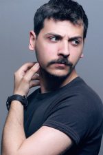 Galip Aksular; İstanbul, Türkiye doğumlu Türk film afişi tasarımcısı