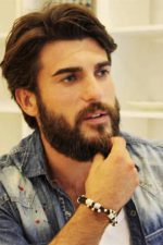 Cengiz Coşkun; İstanbul, Türkiye doğumlu Türk oyuncu