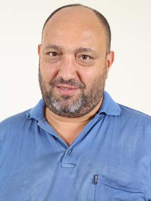 Tevfik İnceoğlu; İstanbul, Türkiye doğumlu Türk oyuncu