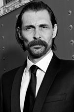 Erdal Beşikçioğlu; Ankara, Türkiye doğumlu Türk oyuncu