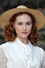 Evan Rachel Wood; Raleigh, Kuzey Karolina, ABD doğumlu Amerikalı oyuncu