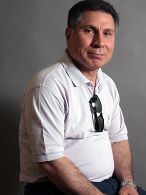 Ahmet Arıman; İstanbul, Türkiye doğumlu Türk müzisyen, oyuncu