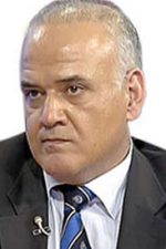 Ahmet Çakar; Beşiktaş, İstanbul, Türkiye doğumlu Türk oyuncu