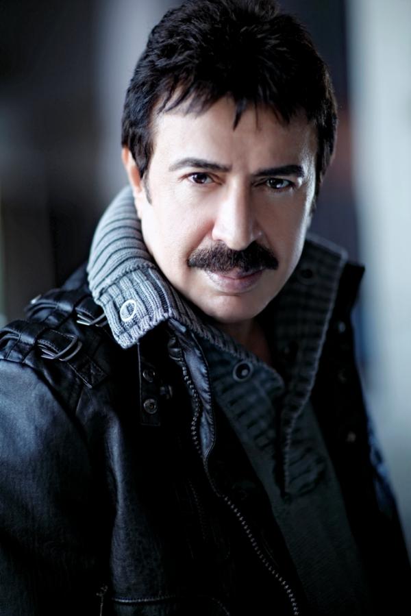 Ahmet Selçuk İlkan; Adana, Türkiye doğumlu Türk şair, söz yazarı, oyuncu