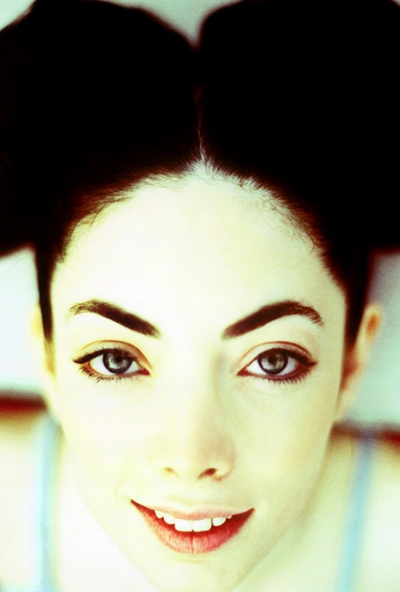 Akasya Asıltürkmen; Türk oyuncu