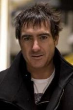 Álex Pina; Pamplona, Navarra, İspanya doğumlu İspanyol creator/showrunner, idari yapımcı, senarist, yönetmen, yazar