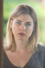 Alexandra Breckenridge; Bridgeport, Connecticut, ABD doğumlu Alexandra Hetherington Breckenridge, Alex Breckenridge olarak da bilinen Amerikalı oyuncu