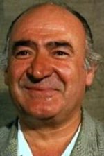 Ali Şen; Adana, Türkiye doğumlu Türk oyuncu