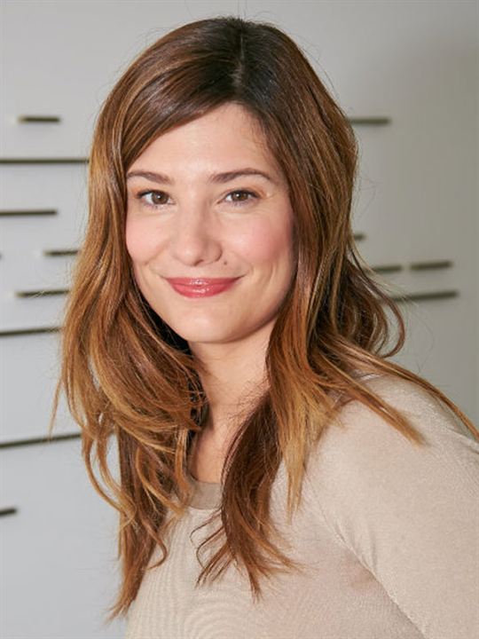 Alice Pol; Saint-Pierre, Fransa doğumlu Fransız oyuncu