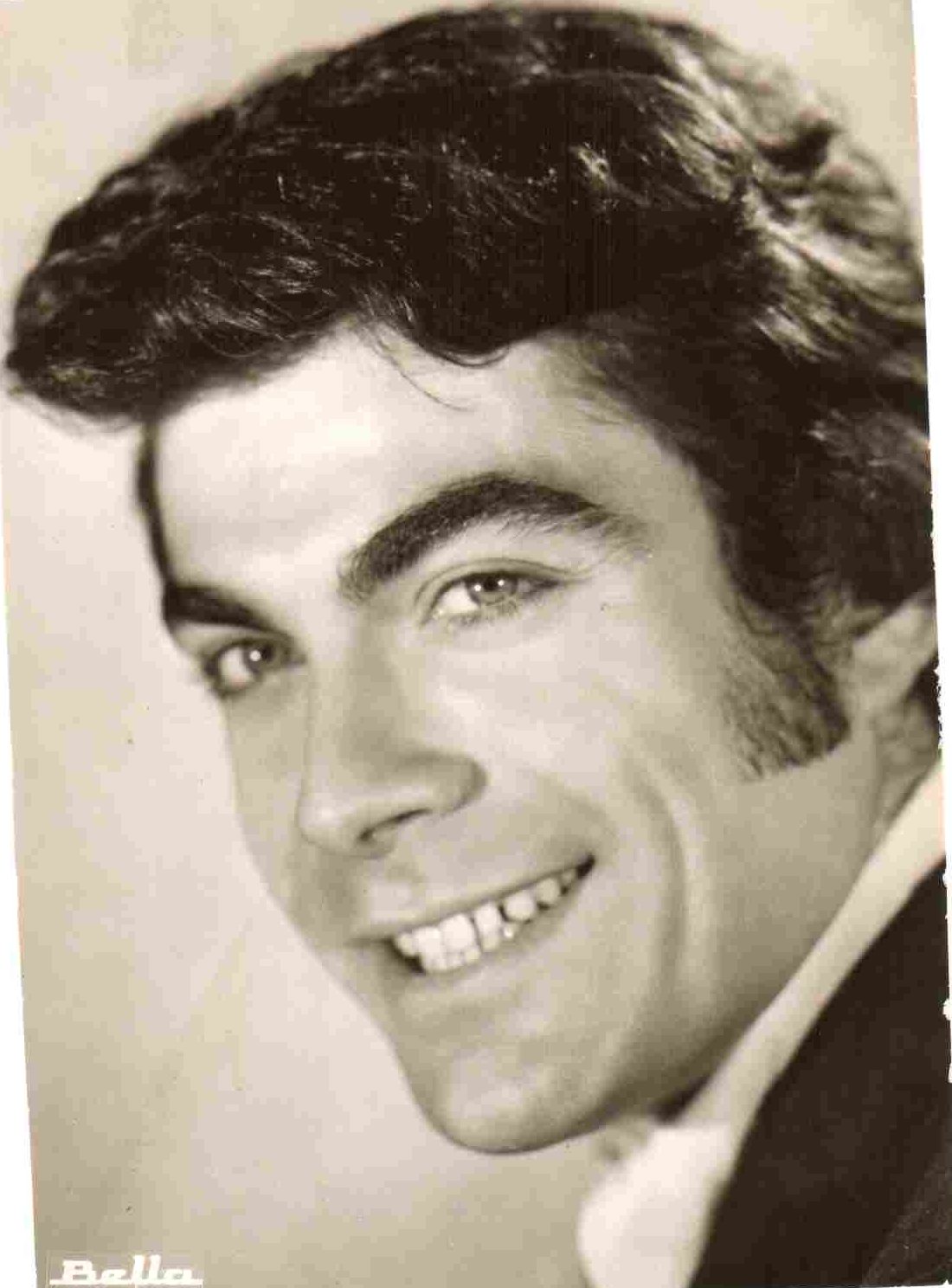 Altan Bozkurt; İstanbul, Türkiye doğumlu Türk oyuncu