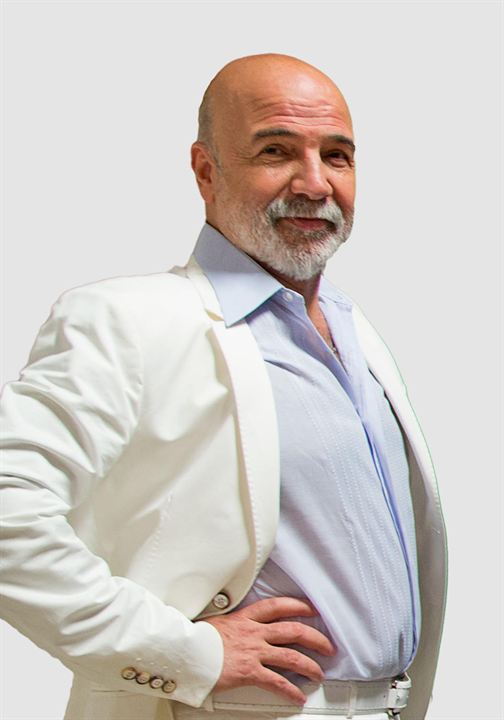 Altan Gördüm; Adana, Türkiye doğumlu Türk oyuncu