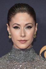 Amanda Crew; Langley,Comox,Britanya Kolumbiyası,Kanada doğumlu Kanadalı oyuncu