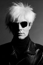 Andy Warhol; Andrew Warhola olarak da bilinen Amerikalı ressam oyuncu, yönetmen, yapımcı