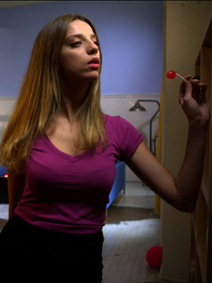 Angela Sarafyan; Erivan, Ermenistan doğumlu Ermeni oyuncu