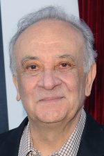 Angelo Badalamenti; Brooklyn, New York City, New York, ABD doğumlu Amerikalı film müziği besteci, oyuncu