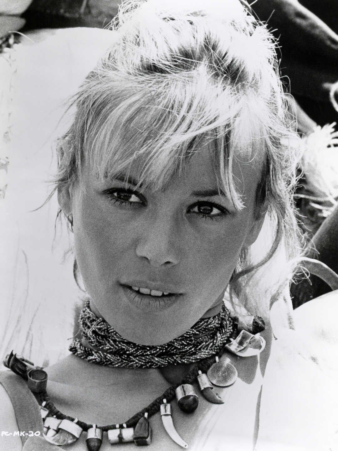 Anita Pallenberg; Roma, İtalya doğumlu İtalyan moda tasarımcısı, oyuncu, senarist