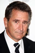 Anthony LaPaglia; Adelaide, Güney Avustralya, Avustralya doğumlu Avustralyalısporcu, futbolcu oyuncu, yönetmen, senarist