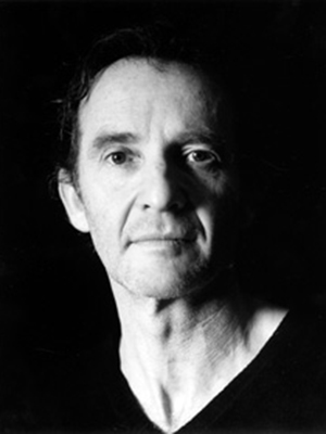 Anton Lesser; Birmingham,Batı Midlands,İngiltere doğumlu İngiliz  oyuncu