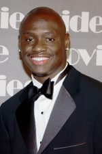 Antonio Tarver; Orlando, Florida, ABD doğumlu Amerikalı sporcu, boksör oyuncu