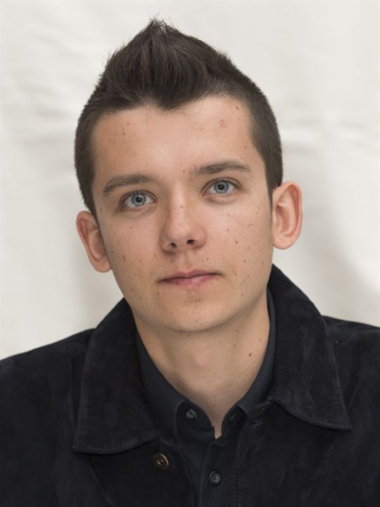 Asa Butterfield; Islington,Londra,İngiltere doğumlu Asa Maxwell Thornton Farr Butterfield olarak da bilinen İngiliz  oyuncu