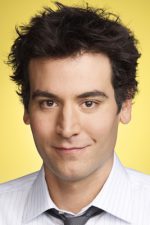Josh Radnor; Columbus, Ohio, ABD doğumlu Joshua Thomas Radnor olarak da bilinen Amerikalı oyuncu, senarist, yönetmen