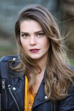 Aslı Enver; Londra, İngiltere doğumlu Türk oyuncu