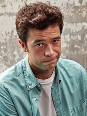 Atakan Çelik; İstanbul, Türkiye doğumlu Türk oyuncu