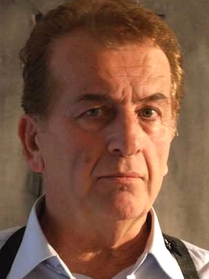 Atilla Arcan; İstanbul, Türkiye doğumlu Türk oyuncu