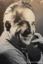 Avni Dilligil; Hayfa, İsrail doğumlu Türk oyuncu, yönetmen