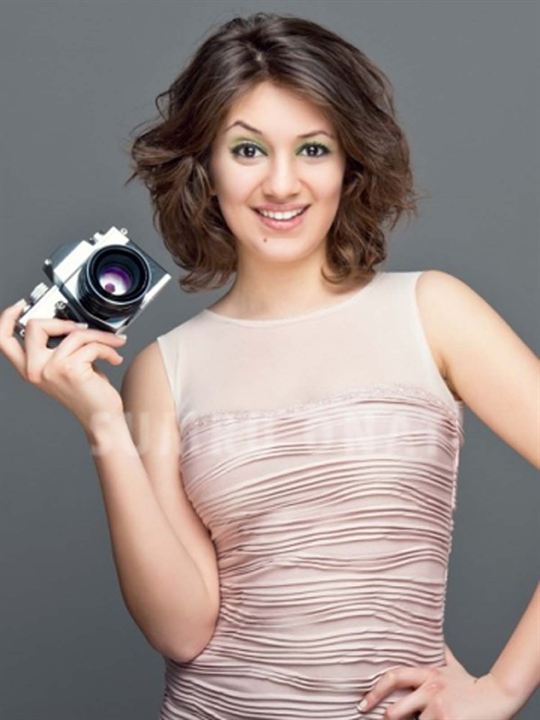 Aycan Koptur; Antalya, Türkiye doğumlu Türk oyuncu